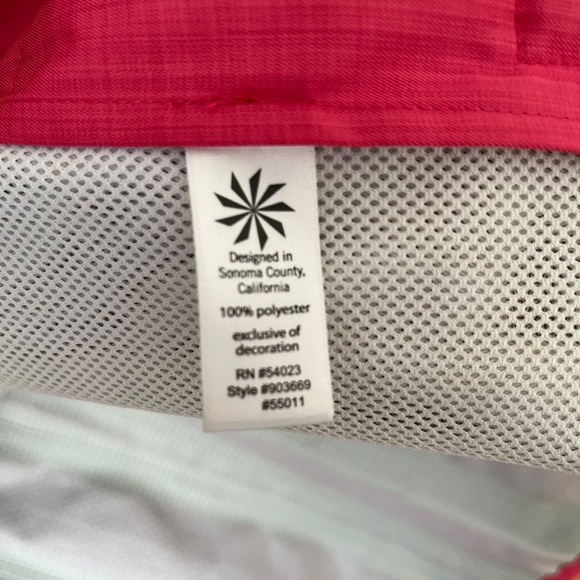 Athleta Rain Check Shell Jacket Pink Women Raincoat Small EUC Outdoor Waterproof - Picture 10 of 12